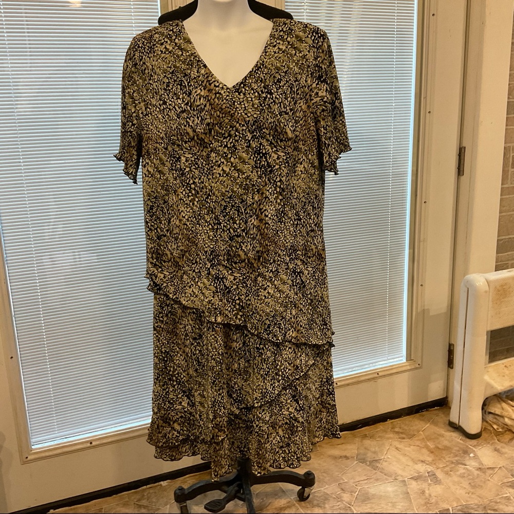 Connected - Dress - Size 22W